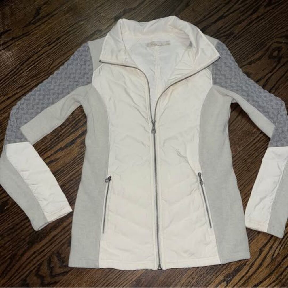 XS Prana Women’s Light Puffer Wool Jacket White and Grey